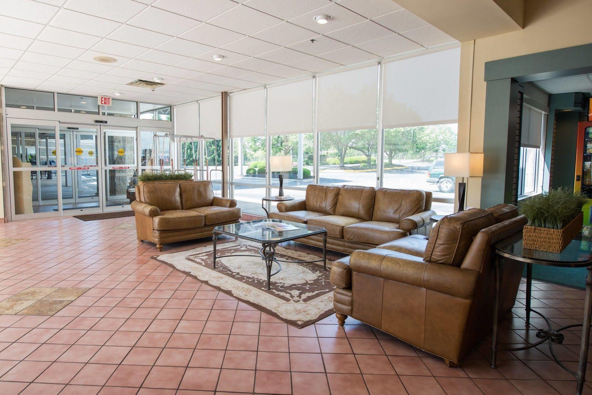 Hope Hotel And Richard C. Holbrooke Conference Center Fairborn Exterior photo